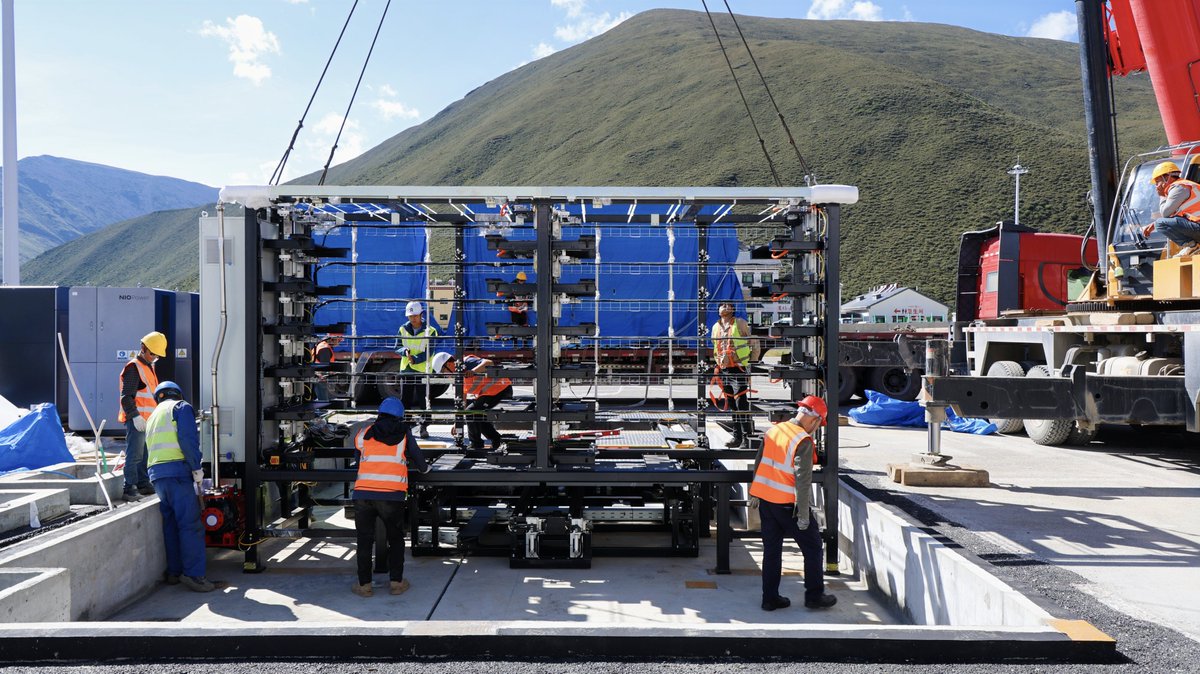 WilliamLiNIO's tweet image. Excited to share that today we deployed our 1,001st expressway battery swap station at 4,500m elevation, making it the highest one globally yet! Located in Gongbo'Gyamda County (the key pass between Nyingchi and Lhasa), this station will be live soon.
Gongbo'Gyamda is rich in…