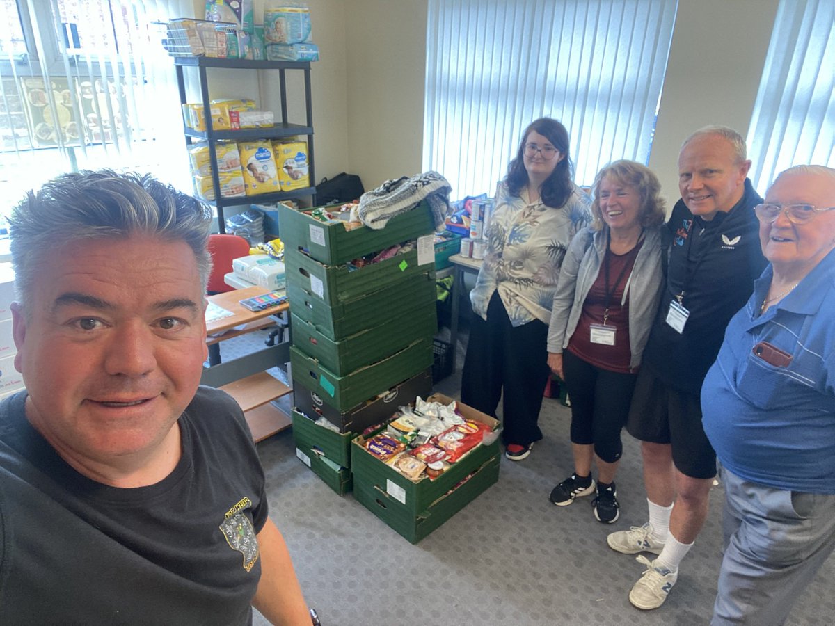 MexboroFoodbank's tweet image. Average 16-21 food parcels out pw in Mex/Conis/Denaby all via partner referrals- @MyDoncaster @StLegerHomes @CABDoncaster etc

Thks Mex Family Hub&amp;amp; @Donc_Comm_South 4 help 
#doncasterisgreat @DoncasterDamian

Pls donate! @LidlGB @nbrly @PostcodeLottery 
👇
facebook.com/share/p/1AwNgb…