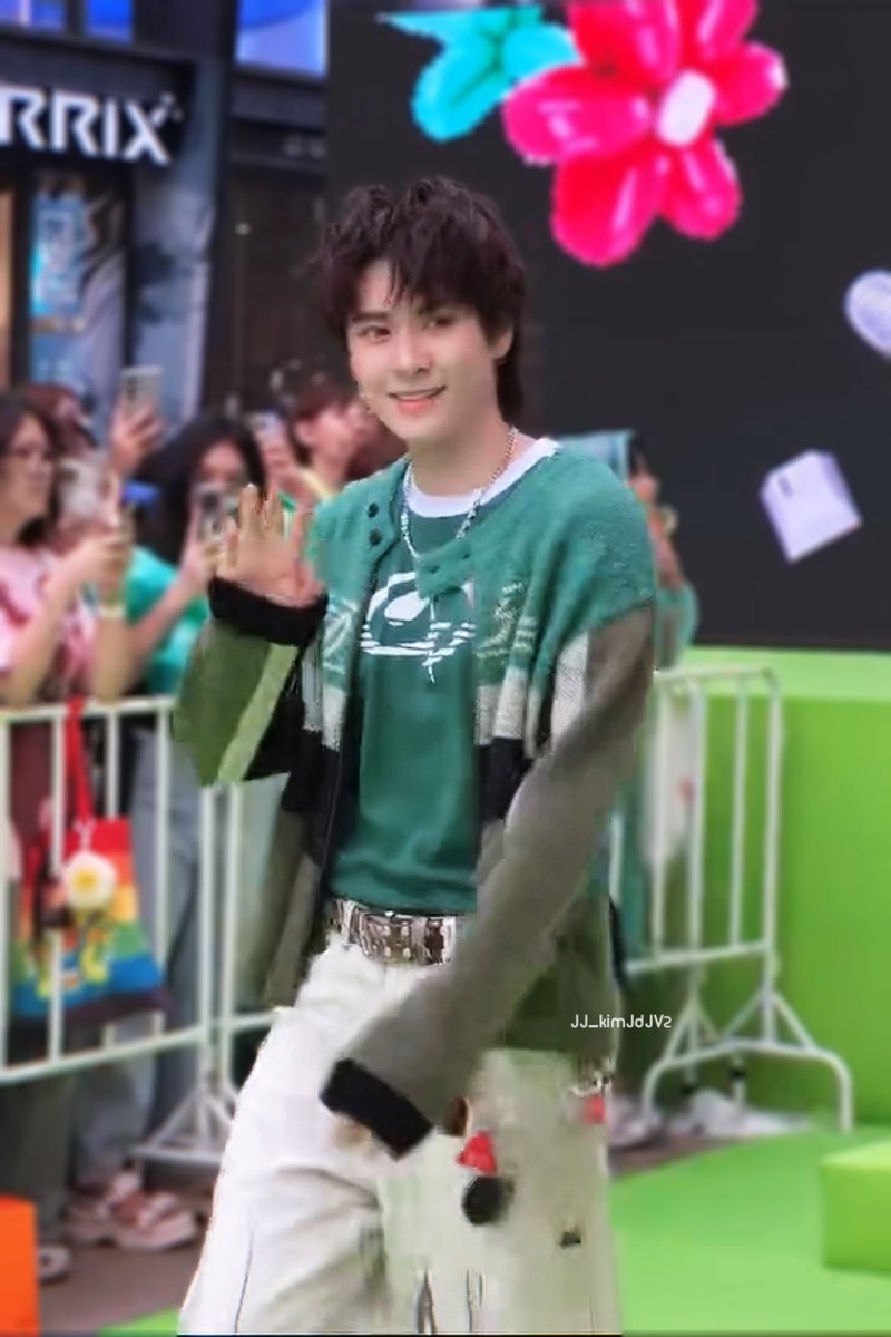 แจ๊คกี้นี่พี่เจเจเอง🧡🌻เป็นประธานบริษัท แล้วๆๆ tweet media