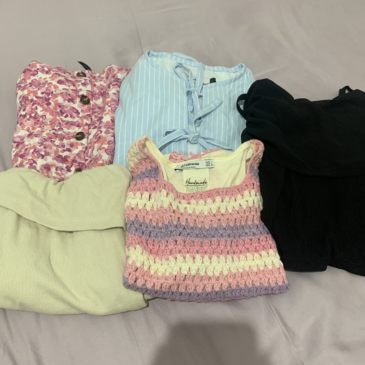 gyudieu_'s tweet photo. hi guys aku mau jual preloved baju ku

💸 All items under 70k
✨ stradivarius, aesthete, colorbox, kabello, 100% ori, ada yg blm prnh dipake samasekali, all good condi
🍊 co oren
📍 dom purwokerto https://t.co/i0zzhR2gco