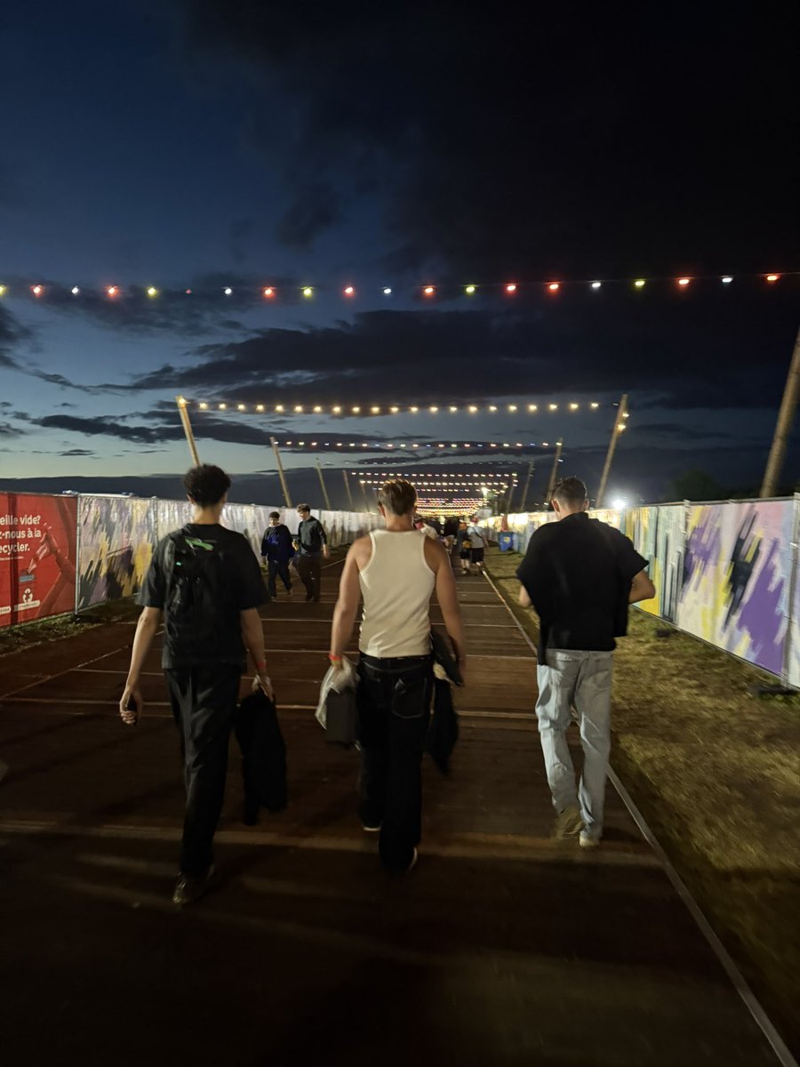 _RapMinute's tweet image. Notre VLOG à DOUR sera disponible à 15h !