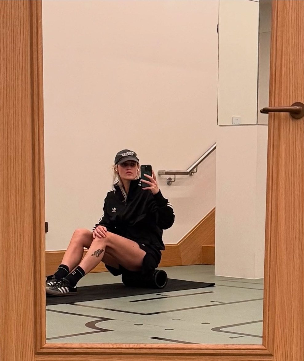 lpisastar's tweet image. Question of the day: Is it comfortable to sit on this?