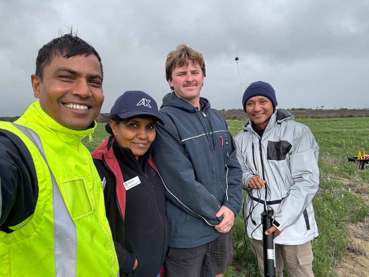 Kanch Wickramarachchi (@kanchwickramar1) on Twitter photo Big thanks to the team for showing up early and getting props ready for the Global Sandy Soil Confrence Field Tour 2 at Bolgart-WAReengineering Site. Thanks for everyone who came along. Fingers crossed we made sense-or at least looked like we did ! We will be at the conference, Big thanks to the team for showing up early and getting props ready for the Global Sandy Soil Confrence Field Tour 2 at Bolgart-WAReengineering Site. Thanks for everyone who came along. Fingers crossed we made sense-or at least looked like we did ! We will be at the conference,