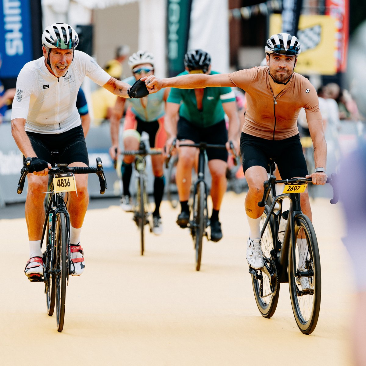 letapedutour's tweet image. La délivrance 🥹
Quelles émotions as-tu ressenti en franchissant la ligne d'arrivée de #LEtapeduTour ?
Deliverance 🏁
What emotions did you feel when you crossed the #LEtapeduTour finish line?
📸 A.S.O. / Bastien Seon & Jennifer Lindini