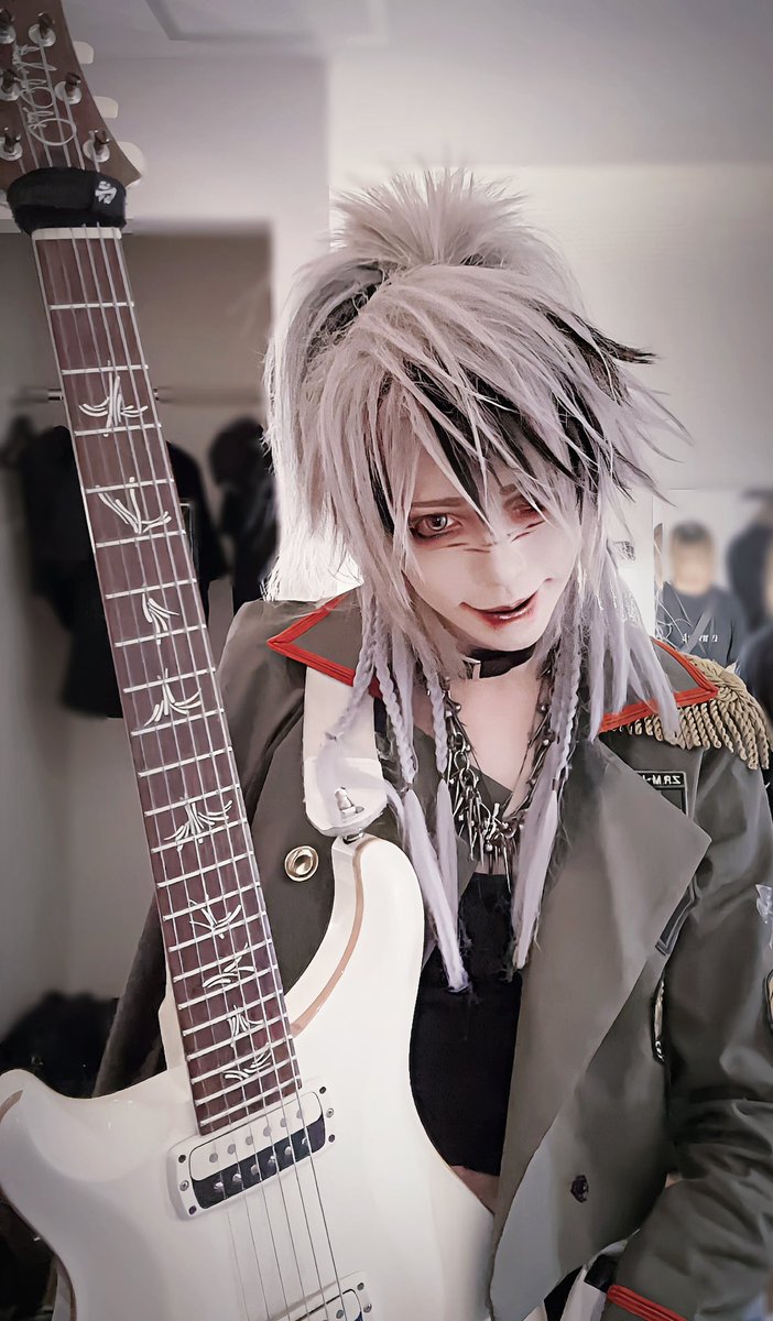 tsurugi_brain's tweet image. バグサミ楽しかったぜ⭐︎
Spotify O-EASTに出演した
RAZORです剣です
駆けつけてくれたお前たちTHX
観てくれたお前たち全員THX
毎年EASTステージ呼んでもらえて光栄です
来年もEAST立てるようにまたこっから1年頑張んなきゃな
また会おうぜお前たち
#バグサミ
#RAZOR