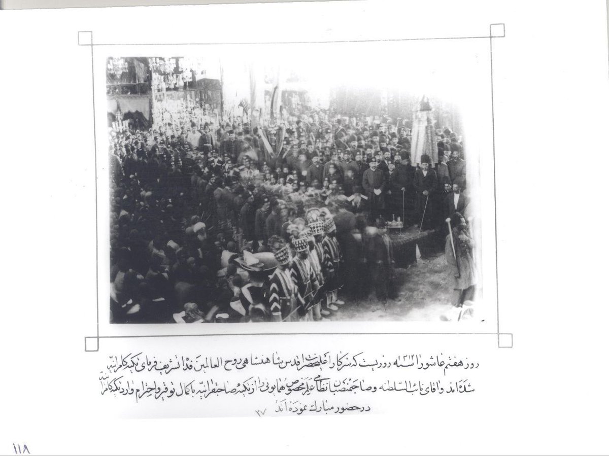mhpoyanfar's tweet image. آیین #تکیه_خوانی در شمیران از اواخر دوره قاجار شکل گرفت و بیش از صد سال قدمت دارد. تکیههای قدیمی این منطقه، با معماری سنتی شامل حیاط مرکزی، غرفههای چوبی و سقفهای بلند ساخته شدهاند و هنوز هم پابرجا هستند. در ایام محرم، روضهخوانی و نوحهسرایی در این تکیهها برگزار میشد و…