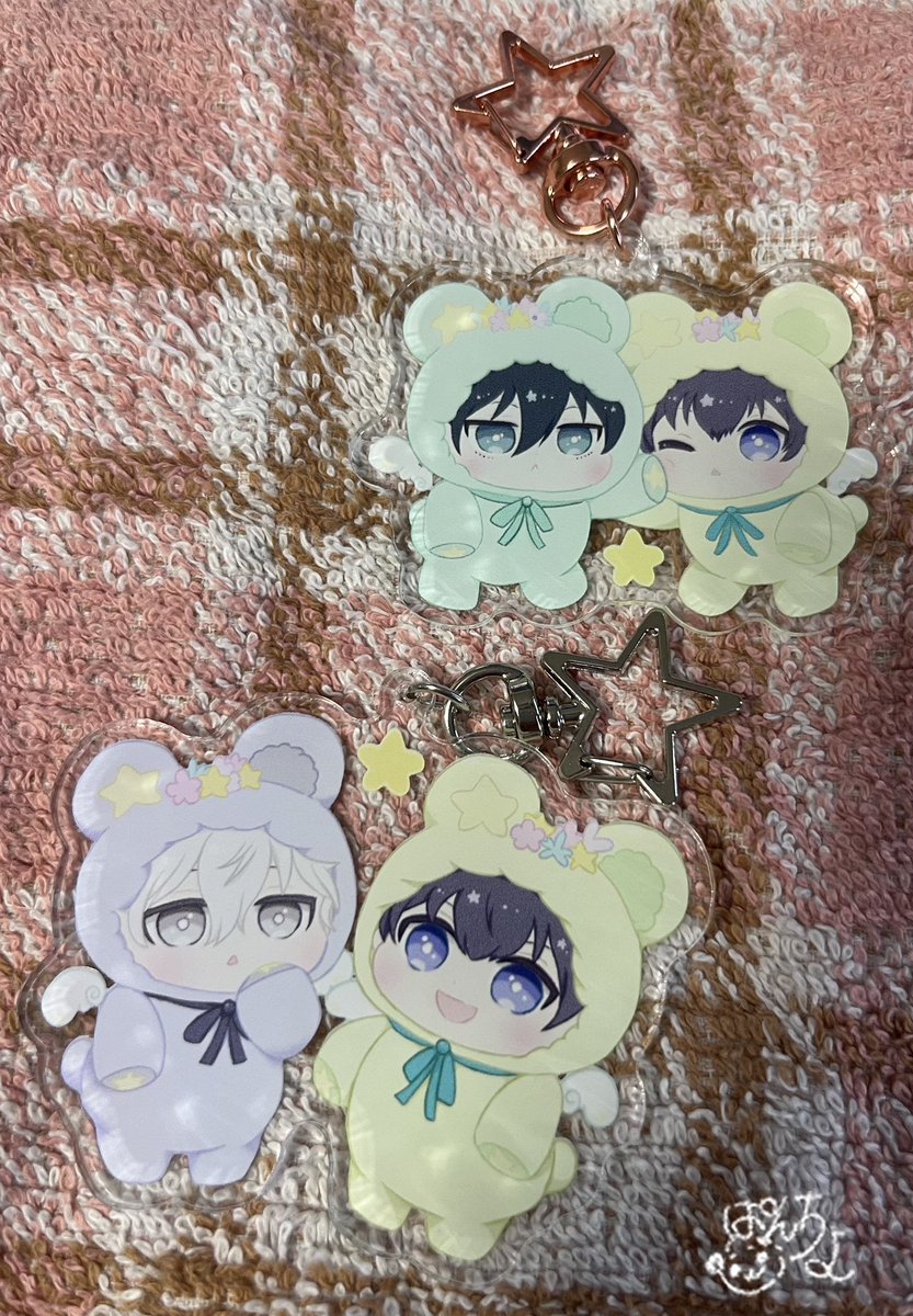 pankomach12's tweet image. 大きさいろいろなアクキーできた🧸