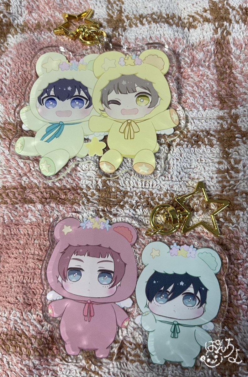 pankomach12's tweet image. 大きさいろいろなアクキーできた🧸