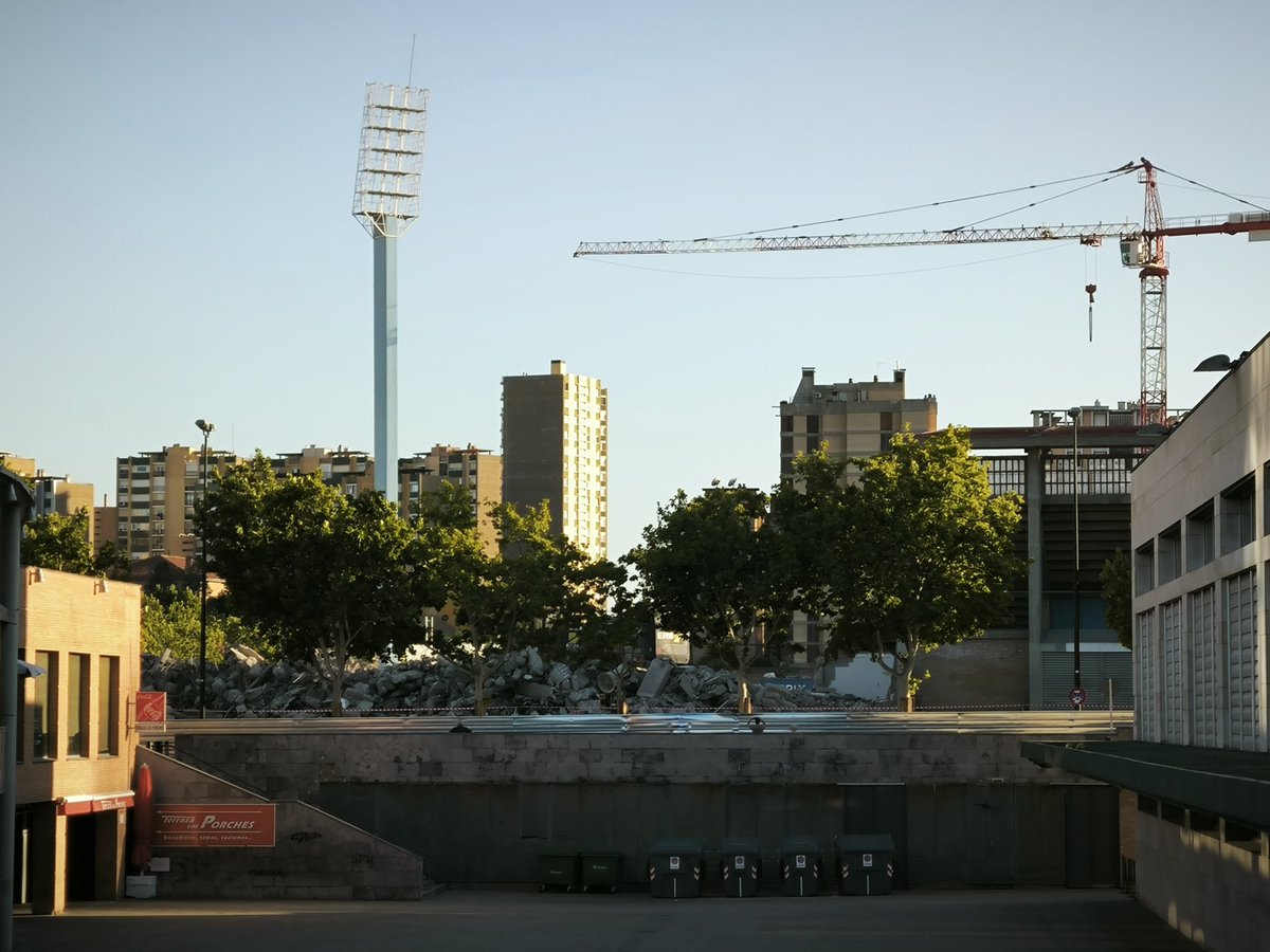 Gate23LFN's tweet image. Siempre será nuestro fondo. Donde hicimos amigos, perdimos la voz y vivimos momentos para toda la vida. Hasta siempre, Gol de Pie (Gate 23). @Ligallo1986 @gol_pie @RealZaragoza