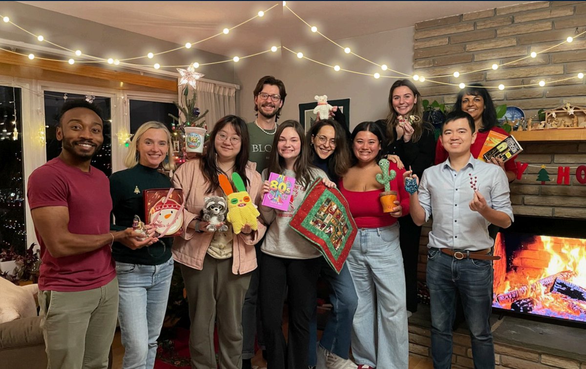 PSUPsychology's tweet image. Penn State I/O Psychology faculty and students work hard, but also take some time each year to play. Here&apos;s a picture from their holiday party this past year where they enjoyed karaoke, just dance, ornament making, and a White elephant gift exchange.