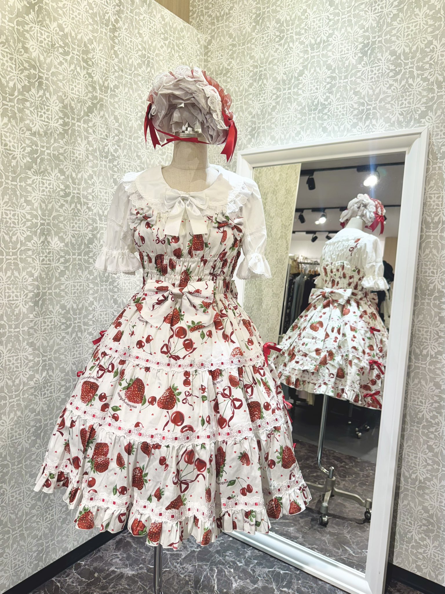 【メタモルフォーゼ】ワイン色スカート 楽天市場】メタモルフォーゼ ゴブラン風くまちゃん＜フロント