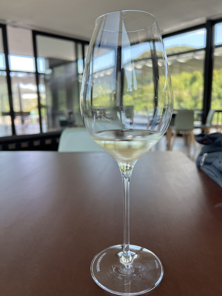 unnuovoinizio1's tweet image. If you were wondering from where our #NAFOProsecco comes from…well, this is VALDOBBIADENE!
Now testing new raffle opportunities 😄😄😄