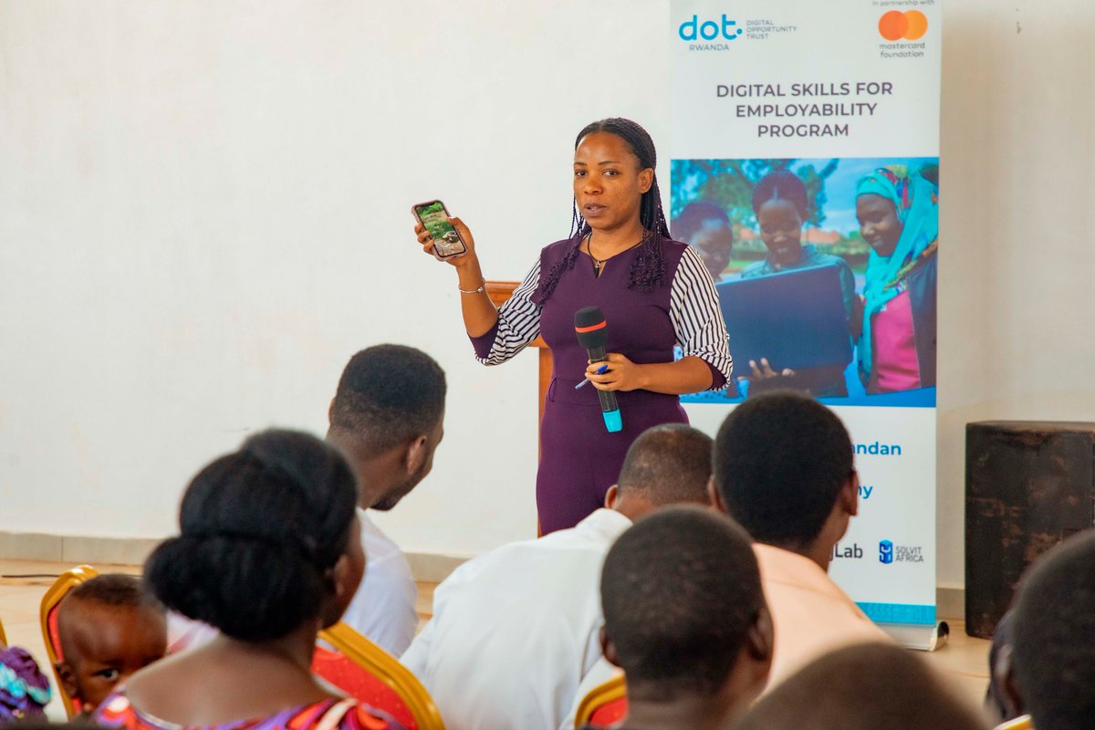 DOTRwanda's tweet photo. Through these sessions, we’re engaging local leaders, families &amp; communities to demystify gender stereotypes that limit women’s access to tech &amp; entrepreneurship opportunities. #GenderDigitalDivide #YouthEmpowerment https://t.co/o2Fjlth3Yx