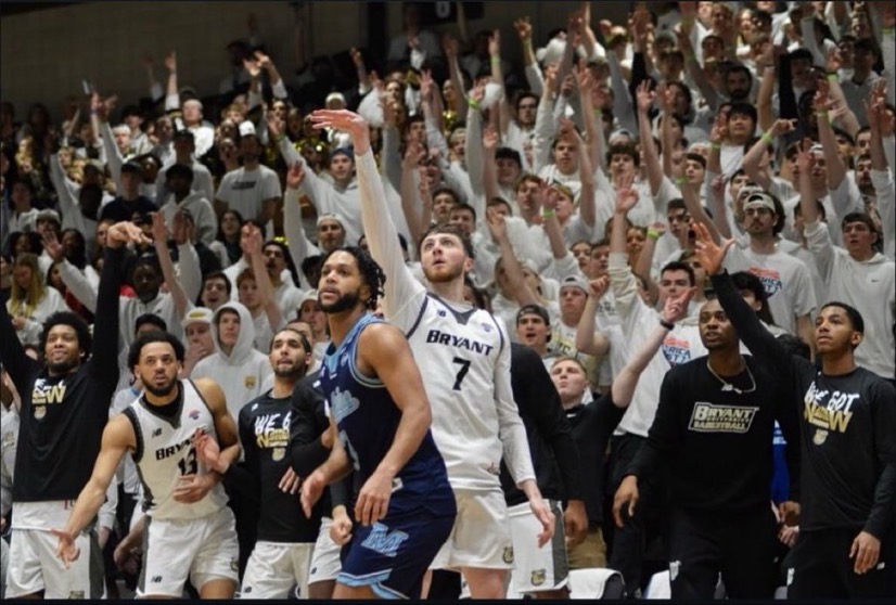 theklr5's tweet image. Bryant Stans listen!!! Place a stake on Bryant Basketball for a chance to win two FREE tickets to a game. Experience the excitement live and feel the energy that is Bryant Basketball! Read below for more details.
fanstake.com/stake/team/24