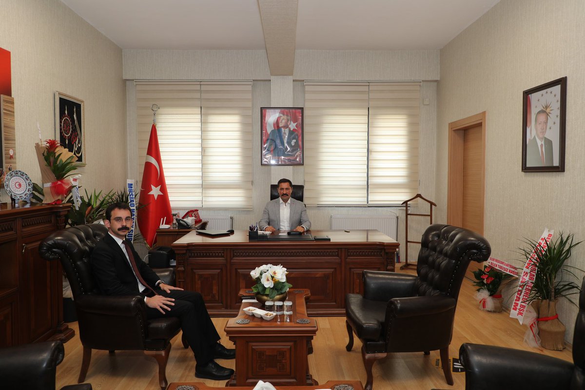 📌 Valimiz Mustafa MASATLI, Belen Kaymakamlığımızı ziyaret ederek, ilçemize atanan Kaymakamımız Onur ŞAN'a yeni görevlerinin hayırlı uğurlu olmasını temenni ederek muvaffakiyetler diledi.

📌 Ayrıca ziyarette Valimiz; ilçemizde yürütülen çalışmalar, hayata geçirilen projeler ile