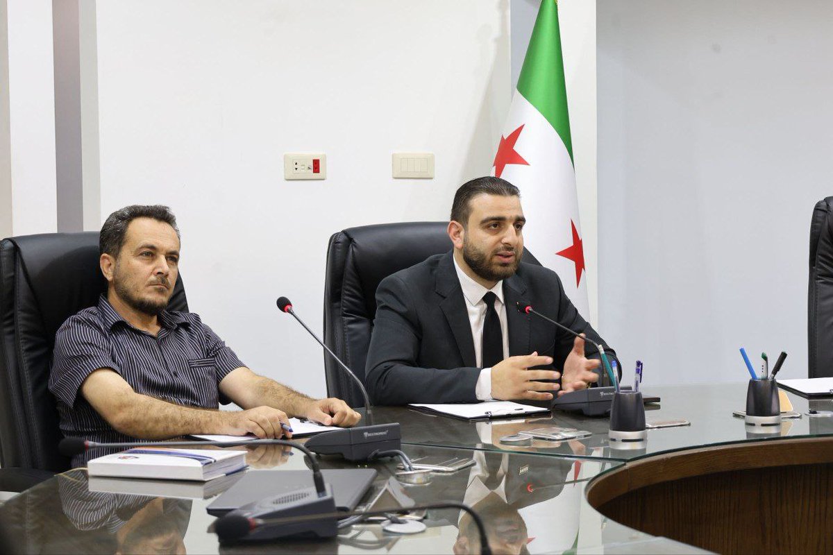 SyrMOfE's tweet image. لبحث سبل تعزيز التعاون الثنائي واستكشاف مجالات الشراكة المستقبلية في مشاريع الطاقة، عقد مدير الاتصال الحكومي الأستاذ "أحمد السليمان" اجتماعا عبر تقنية الاتصال المرئي بين ممثلين عن وزارة الطاقة السورية وممثلين عن وزارتي الطاقة والاستثمار في المملكة العربية السعودية،
#وزارة_الطاقة