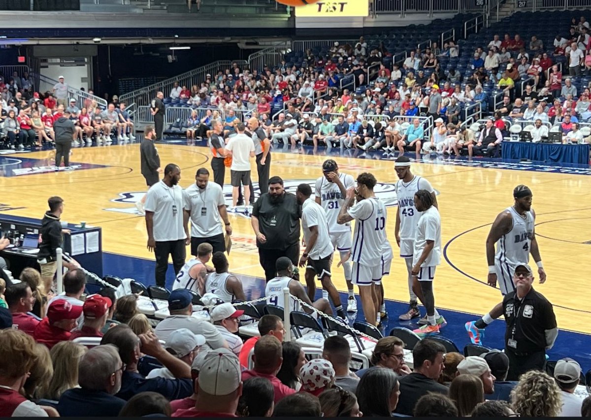 𝘿𝙖𝙢𝙞𝙖𝙣 𝘿𝙞𝙭𝙤𝙣 (@coachddixon12) on Twitter photo Want to take the time to thank <a href="/ButlerMBB/">Butler Basketball</a> <a href="/AllGoodDawgsTBT/">All Good Dawgs - Butler’s TBT Team</a> for allowing me to help coach with <a href="/CoachSVanzant/">Shawn Vanzant</a> this yr. Didn’t end how we wanted but really enjoyed it. <a href="/thetournament/">TBT</a> Want to take the time to thank <a href="/ButlerMBB/">Butler Basketball</a> <a href="/AllGoodDawgsTBT/">All Good Dawgs - Butler’s TBT Team</a> for allowing me to help coach with <a href="/CoachSVanzant/">Shawn Vanzant</a> this yr. Didn’t end how we wanted but really enjoyed it. <a href="/thetournament/">TBT</a>