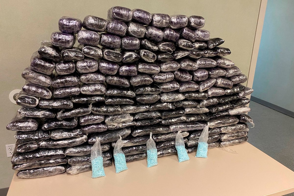 TrueTXProject's tweet image. Texas law enforcement has seized more than 740 MILLION lethal doses of fentanyl during the Operation Lone Star border mission.
That’s enough fentanyl to k*ll every man, woman and child in the United States, Mexico and Canada.