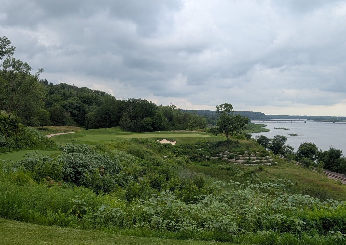 fnf2017's tweet image. Had a great start to my day yesterday (the rest of the day left a lot to be desired), playing quarry oaks with some of my favorite people.
Fun, beautiful, rolling course that I made harder than I think it really is. I didn't play it before the renovation so I can't really…