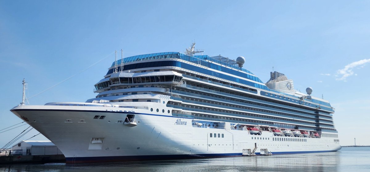 CruiseGuy's tweet image. One of eight @UNESCO sites in Ravenna, Italy. It was a bit difficult to reach town from @OceaniaCruises brand new #OceaniaAllura docked a short distance away. Process going between ship and town is a bit arduous.