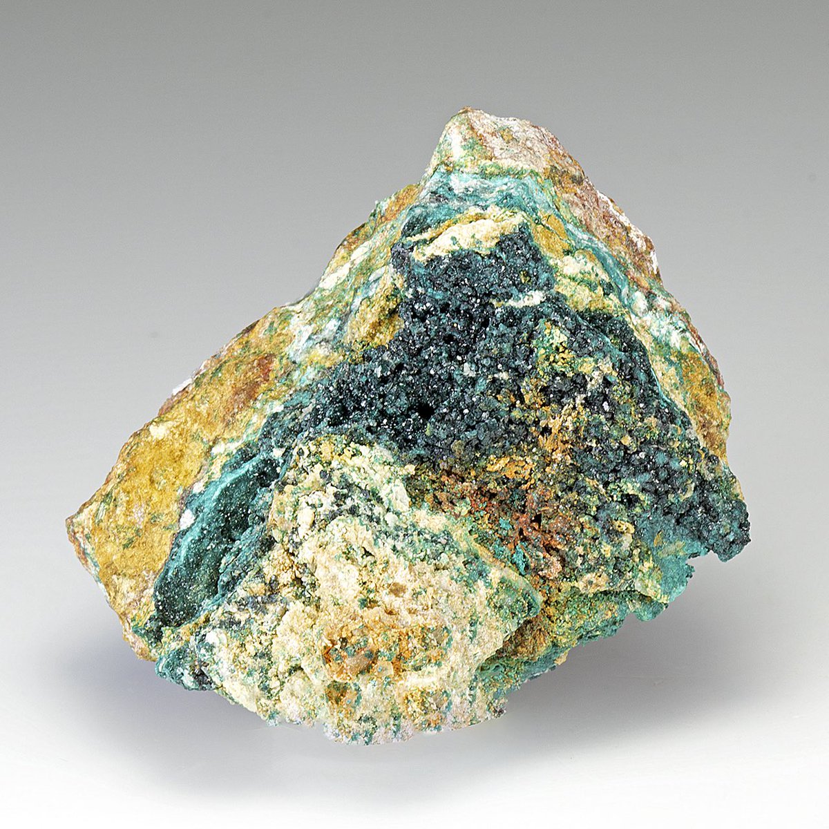 Dragonmaurizio's tweet image. 💎 Herbertsmithite is a rare mineral known for its unique crystal structure and magnetic properties, it’s made of zinc, copper and hydroxychloride formation with chemical formula ZnCu₃(OH)₆Cl₂.
Herbertsmithite is a spin liquid candidate, meaning it exhibits unusual magnetic…