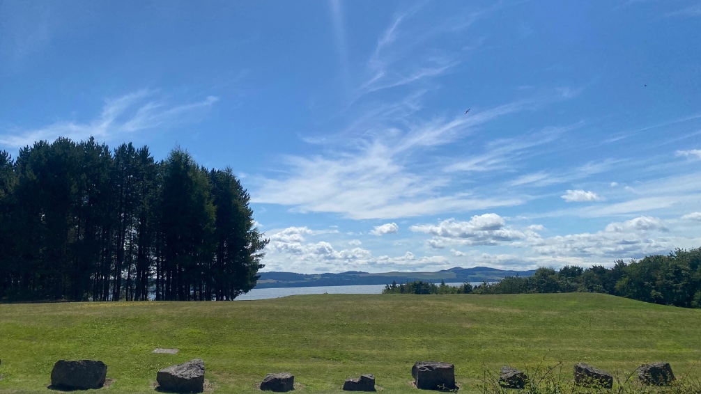 hrfca's tweet image. Blue skies and sunshine in #Dundee where our headquarters are. ☀️🏴☀️ #TuesdayViewsDay