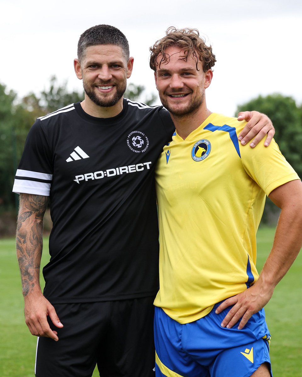 PFA's tweet image. Thanks to @SolihullMoors for hosting the PFA XI in a behind-closed-doors friendly this afternoon. ๐ค