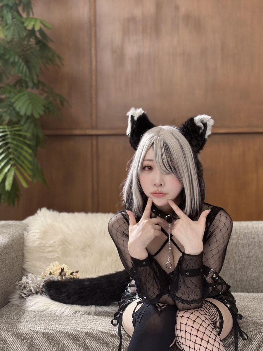 bittersummer_mn's tweet image. 「むーん(՞ .  ̫ .՞)&quot;」
↓
「ん？」
↓
「にこーっ☺️」
の流れが可愛すぎて 恋です
 #Malymoon撮影会