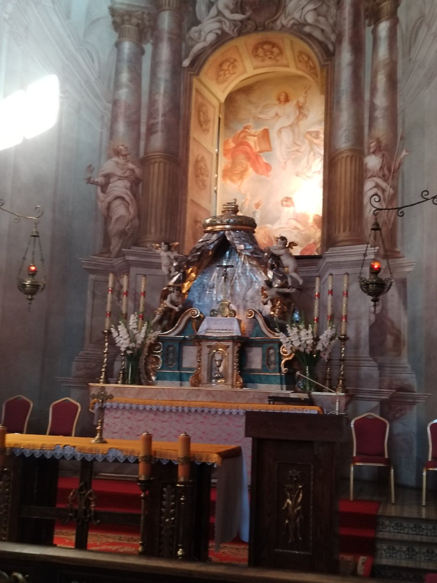 Sutton1Mr's tweet image. I'm in Krakow atm. Spent the day visiting the churches of the old town. I'm sure you will agree. They are absolutely breathtaking.