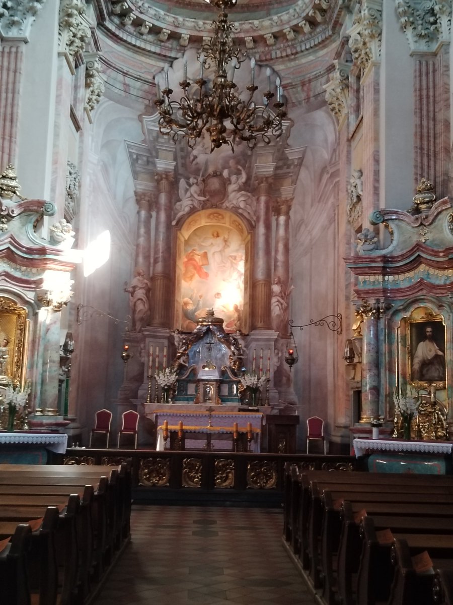 Sutton1Mr's tweet image. I'm in Krakow atm. Spent the day visiting the churches of the old town. I'm sure you will agree. They are absolutely breathtaking.