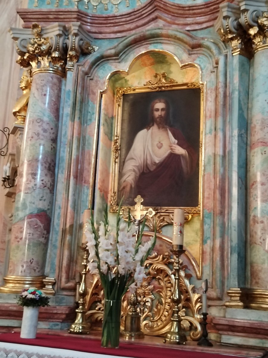 Sutton1Mr's tweet image. I'm in Krakow atm. Spent the day visiting the churches of the old town. I'm sure you will agree. They are absolutely breathtaking.