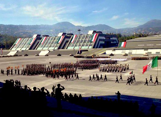 luusssso's tweet image. The amazing futuristic-Brutalist architecture of Mexico’s premier military academy the Heroico Colegio Militar
Designed by Agustín Hernández Navarro and Manuel González Rul