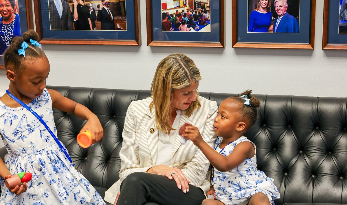 RepLoriTrahan's tweet image. This is my friend Layla. She and her family depend on her Medicaid coverage.
But that coverage is at risk because Republicans in Congress voted to kick 15 million people in our country off their health care.
