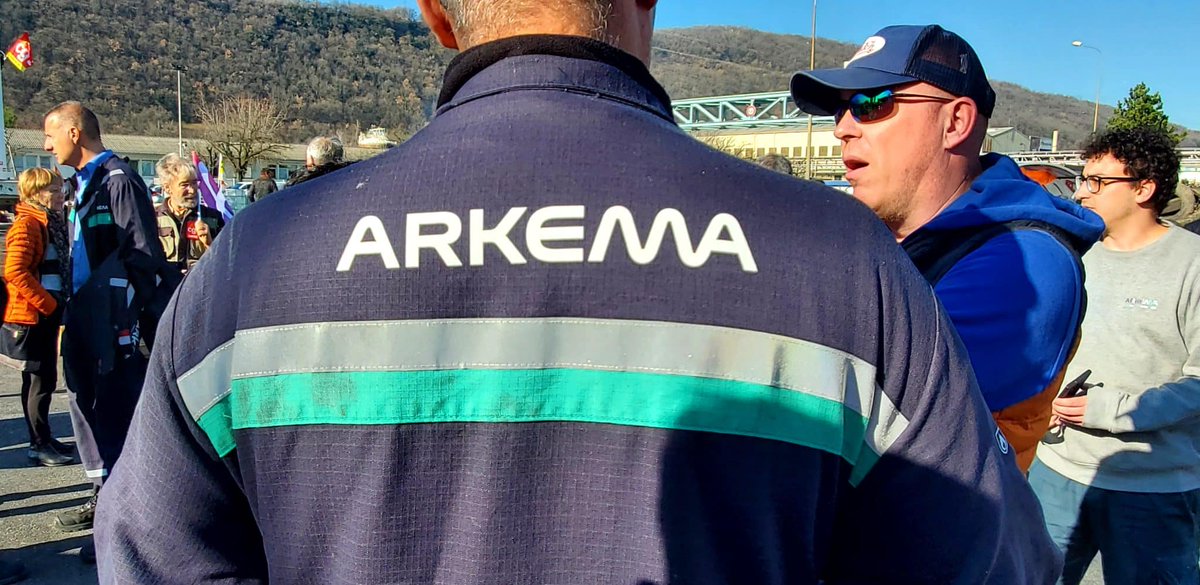 La copie finale du PSE concernant 154 salariés d’<a href="/Arkema_fr/">Arkema France</a> de Jarrie sera  présentée pour avis consultatif au CSE) de  l’entreprise le 24 juillet 2025. Dans l’attente, salariés et syndicats dénoncent un PSE “low cost”, flou, sans réelles négociations.
placegrenet.fr/2025/07/22/ark…