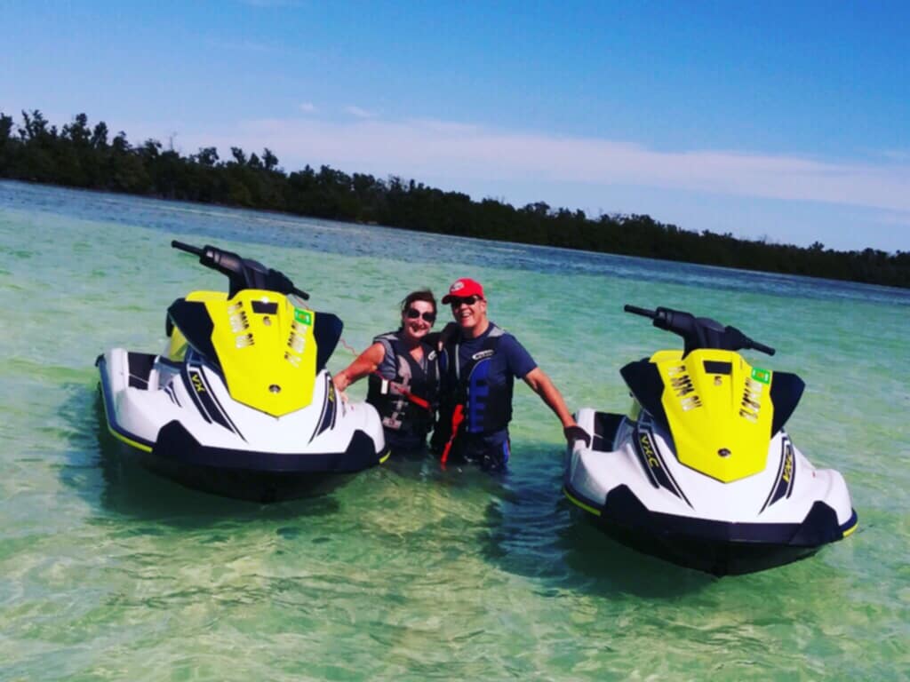 PartyInKeyWest's tweet image. Tired of drinking? Hit the water! #keywest #jetski #hitthewater

More: PartyinKeyWest.com/wp/
Follow us: @PartyInKeyWest
Hashtag us: #PartyInKeyWest