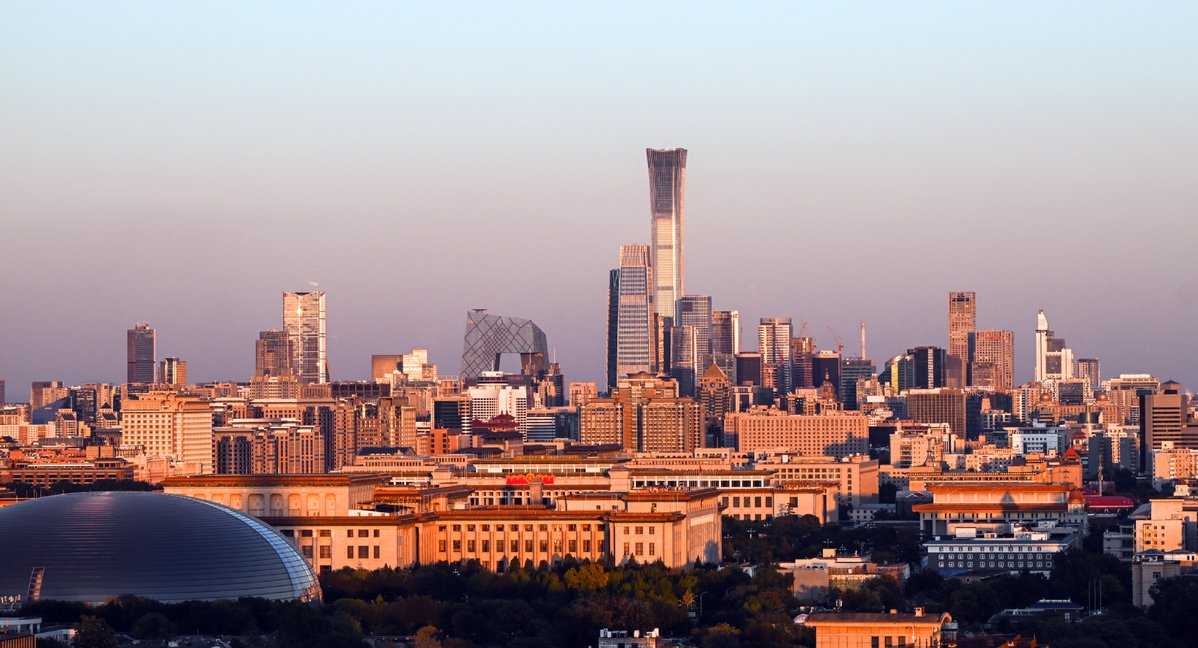 ChinaScience's tweet image. In the first half of 2025, 10,900 new entities were established in the digital economy and its core industries in Beijing city, marking a YOY surge of 53.92%, with the digital technology application sector accounting for 62.51% of the total, local authorities said.