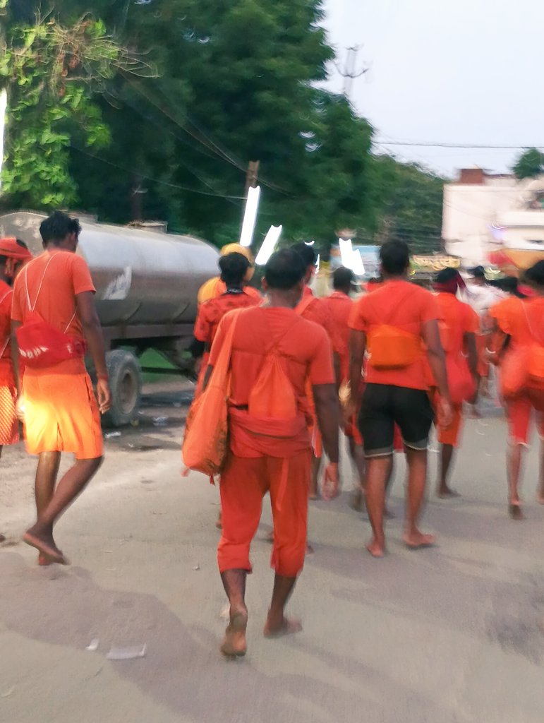 बोल बम काँवरिया।
जय हो बाबा भदेश्वरनाथ धाम, बस्ती।