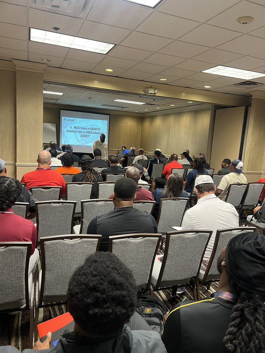 CoachSchexTU's tweet image. Coach @JJMcCleskey starting off the LHSAA Coaches Convention!
#RollWave