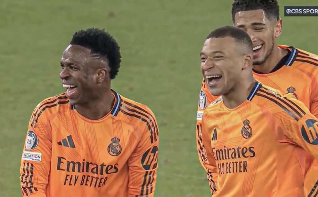 UTDTrey's tweet image. Arsenal paid 130 BILLION NAIRA for a player in the Portuguese league 😭😭😭