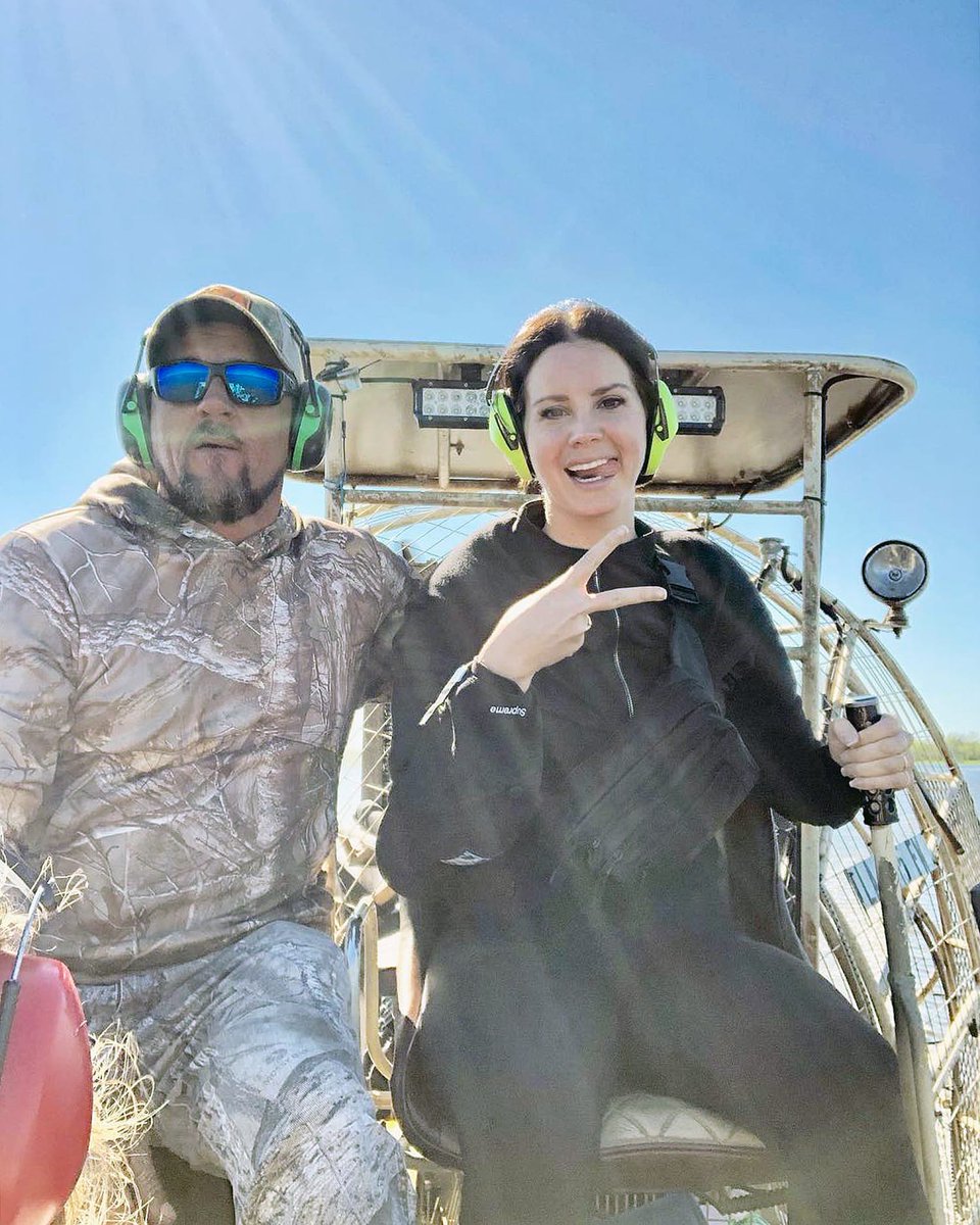 LindyTasteful's tweet image. If you're a man in your 40s, buy a Swamp Boat
Go into debt if you have to