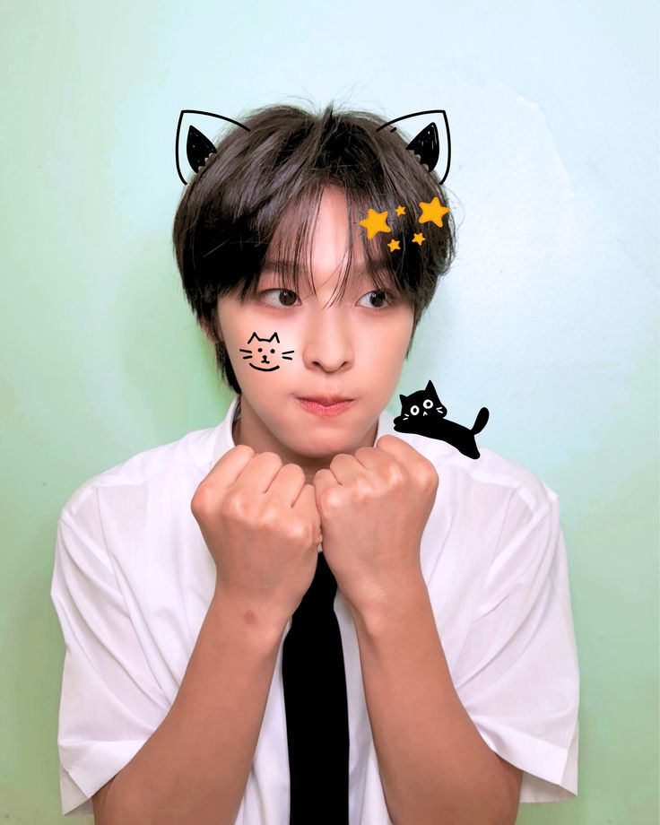 tasbagirl's tweet photo. black goyangi 🐈‍⬛ https://t.co/IU8ByX0aoN