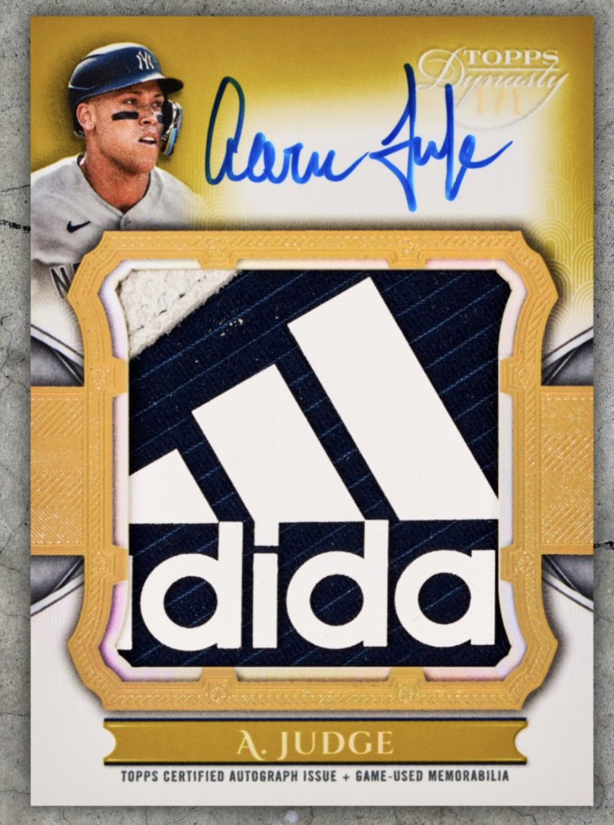 SCDmagazine's tweet image. Imagine pulling a special #1/1 card like this Topps gem of Aaron Judge at the National Sports Collectors Convention. A look at special chase cards that might be targeted at the @nsccshow.
sportscollectorsdigest.com/chase-cards-th…