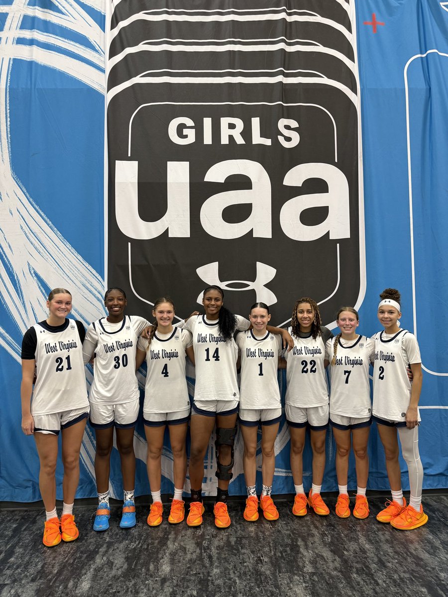 VayMitchell35's tweet image. WVThunder 15U GUAA Riego Squad @WVaThunderRiego only lost 4 games all season! 💪🏽👏🏽 We went 14-2 on the @UANextGHoops circuit and placed 5th. Thank you to all the college coaches who came to check us out!

@LadyRedDevilsB1 
 @M14hoopsindy @BlueStar30s @PGHIndiana @JrAllStarBB