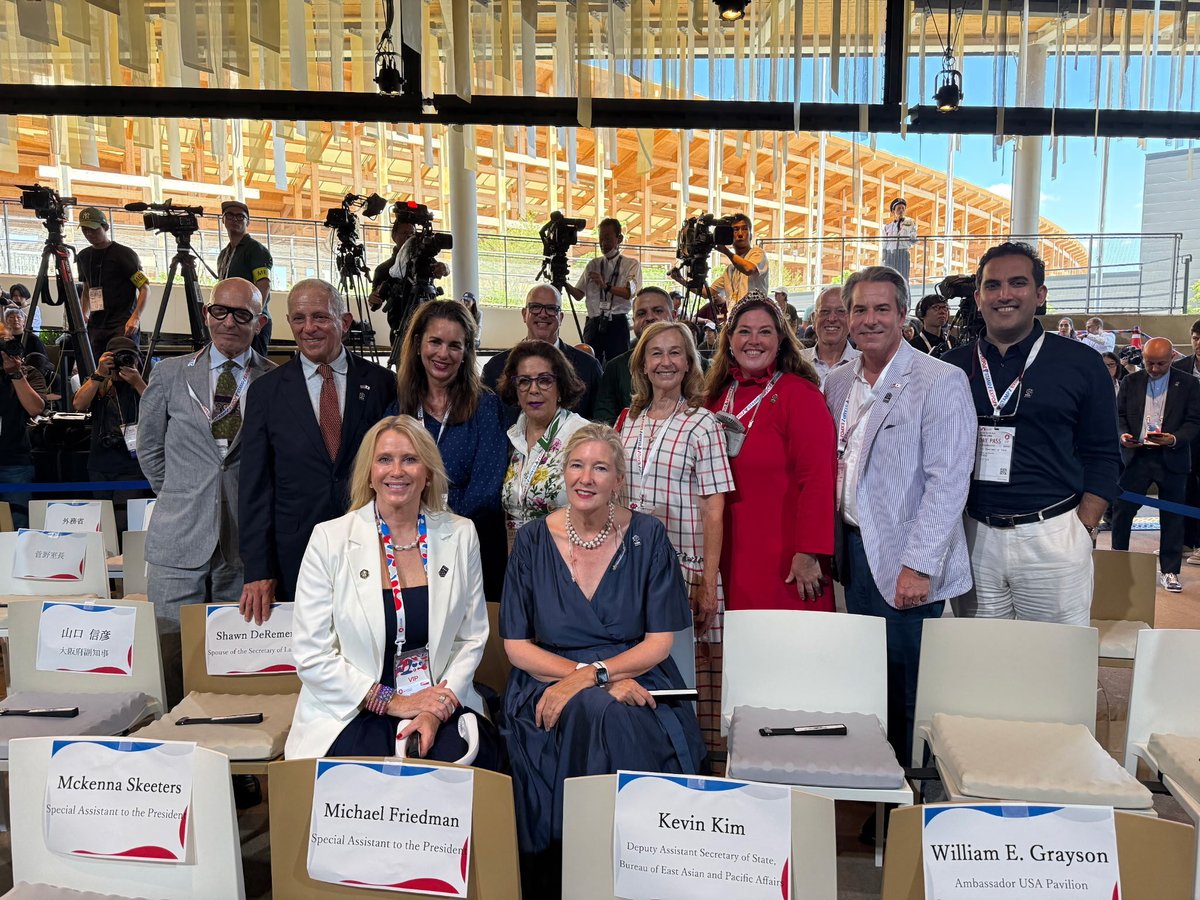 MIC_Exchanges's tweet image. Cultural diplomacy was front and center at the @USA_Pavilion_ for Expo 2025 Osaka. Meridian-led delegations of performers and U.S. leaders explored how culture and innovation connect nations alongside the U.S. Presidential Delegation and performances by the Carolina Jazz…