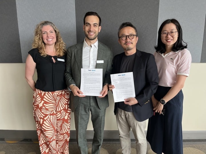 ISTEofficial's tweet image. 📢 Exciting news from #ISTELive25! 
ISTE + ASCD is partnering with @LearningSpark to help Korean edtech companies earn the #ISTESeal, recognizing products that meet the highest standards in learning + teaching.
Learn more 👉 hubs.li/Q03ycdfv0
#EdTech #GlobalLearning