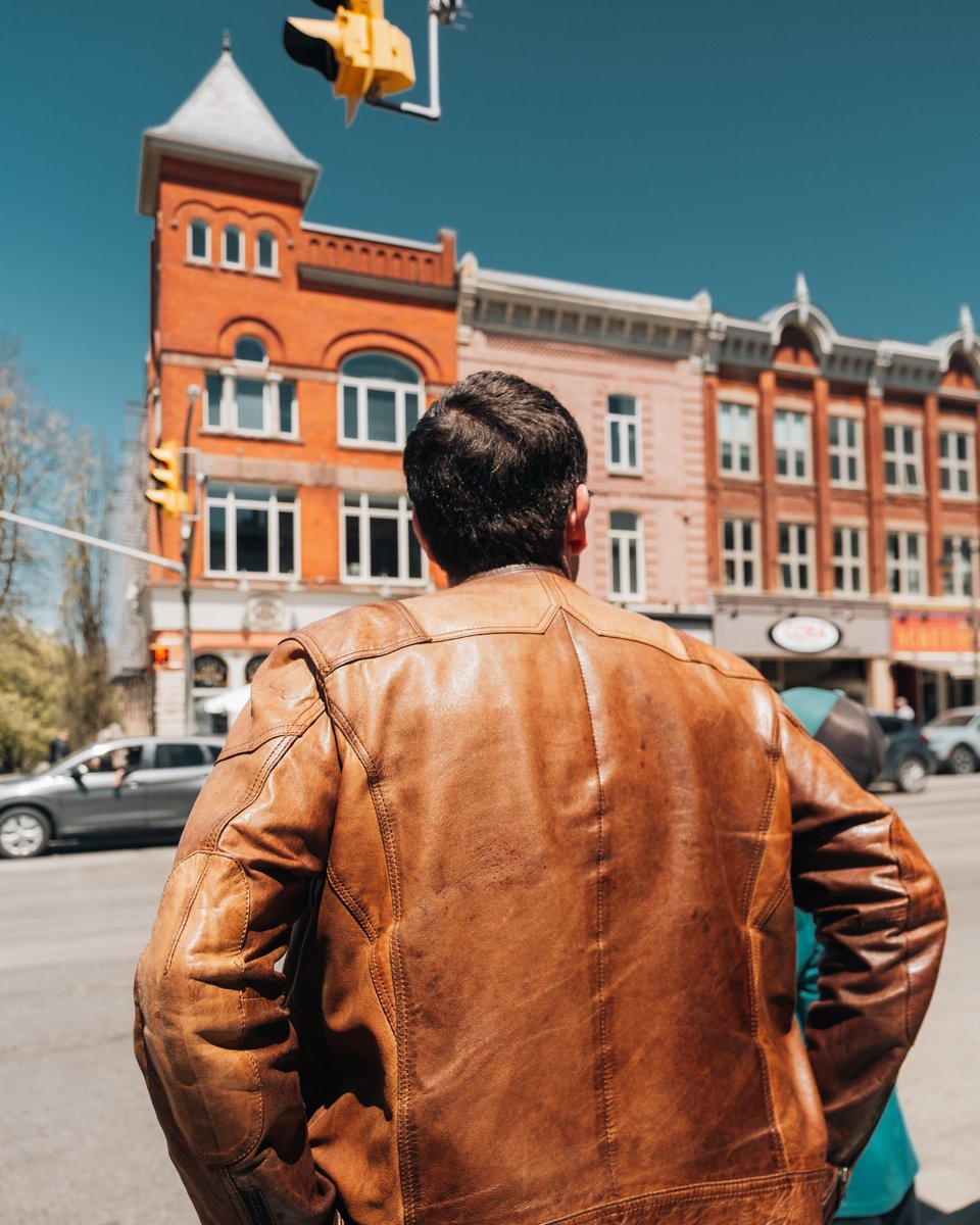 StratfordON's tweet photo. Explore the architecture of our historic downtown 🏰 From heritage buildings to our iconic city hall, there's so much to discover! ⁠
⁠
📸 @stuffedbox on Instagram⁠
⁠
#StratfordON #TravelOntario https://t.co/ULevW2aQ8K