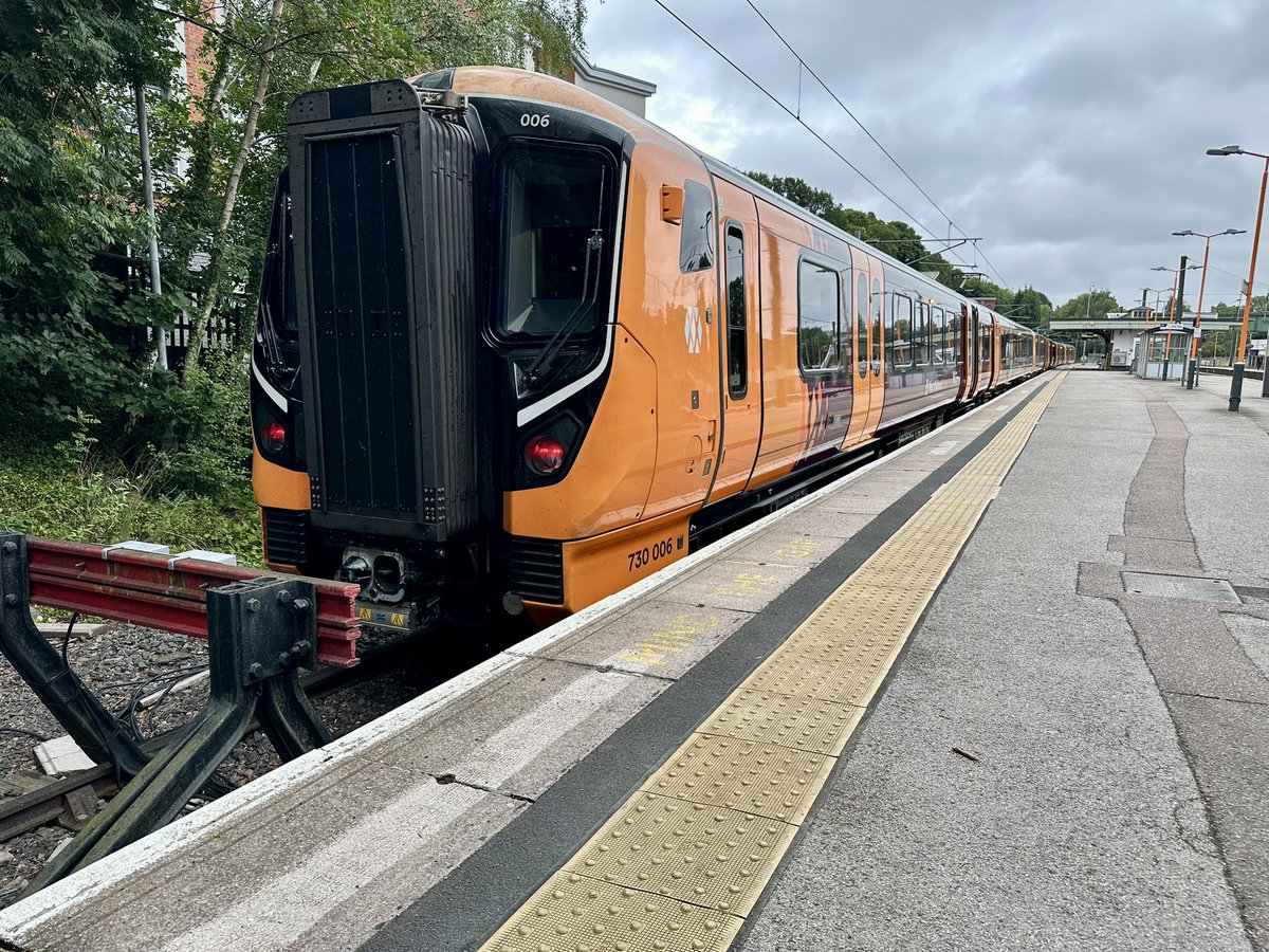 shellienic's tweet image. A taxi to #SohoDepot to bring a pair of #Class730 to B’ham New St was how my day started at the crack of dawn. I had time to quickly make a coffee ahead of driving Four Oaks/Redditch/Four Oaks &amp;amp; then after a break I finished up with a Rugeley. #DayInTheLife #TrainDriver