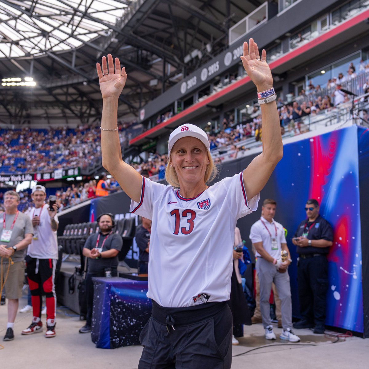 USWNT's tweet image. Happy Birthday to the legend, Kristine Lilly 🎉