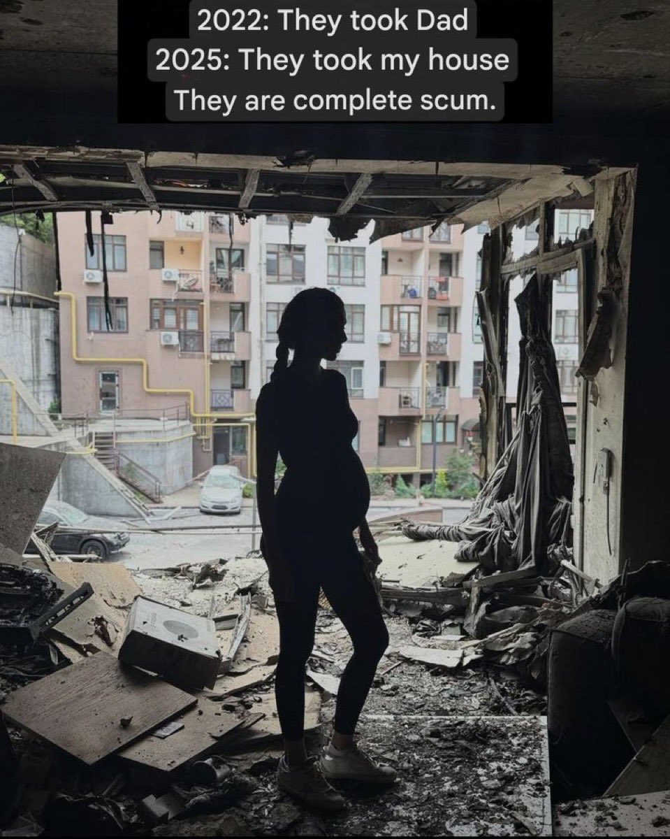 ChakhoyanAndrew's tweet image. A pregnant Ukrainian woman stands in the ruins of her home.
Her father gone. Her future stolen.
And the so-called Free World still refuses to acknowledge the true meaning of “escalation” — and its one and only source: the moscow-centered terrorist organization (aka russia).