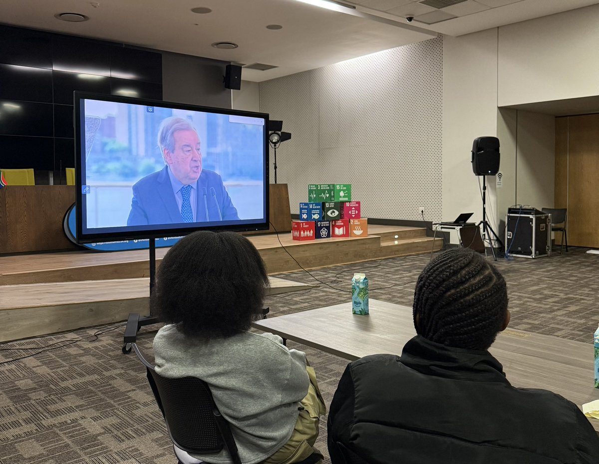 nmuffuh's tweet image. Whilst the renewable energy transition is now unstoppable &amp;amp; affordable, it is not yet happening at the scale required &amp;amp; with the justice needed.

We have a “moment of opportunity” to step up action (NDCs), invest, &amp;amp; make available the requisite financing &amp;amp; technologies.

🇺🇳🇿🇦🌍🔋